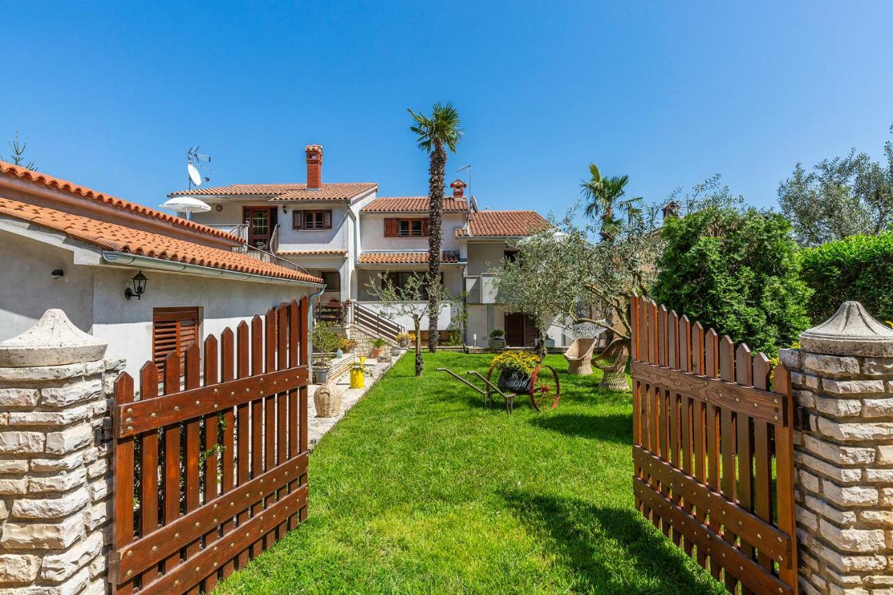 Apartments Rita Poreč Buitenkant foto