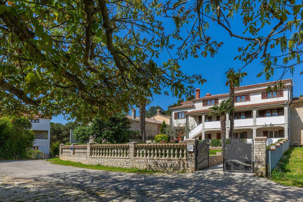 Apartments Rita Poreč Buitenkant foto