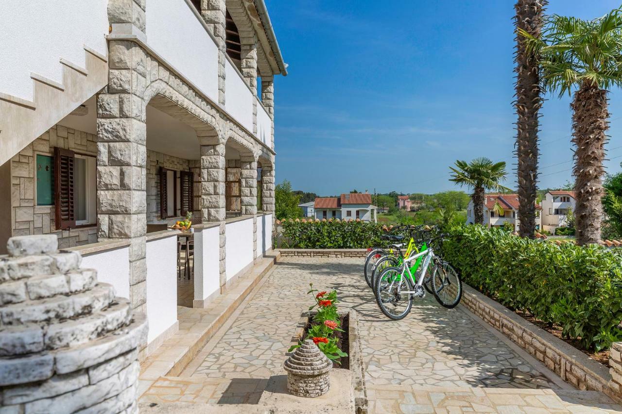 Apartments Rita Poreč Buitenkant foto