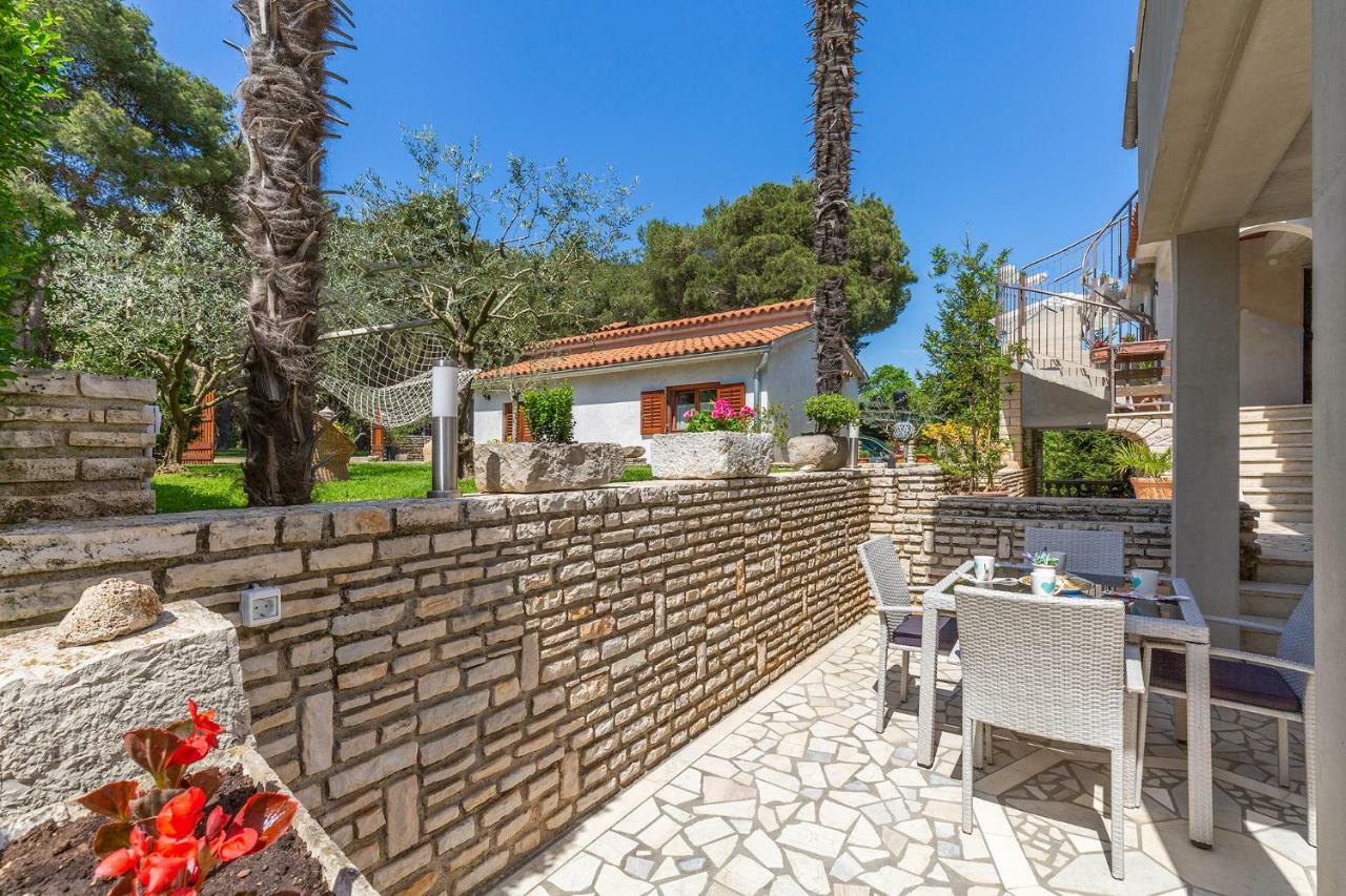 Apartments Rita Poreč Buitenkant foto