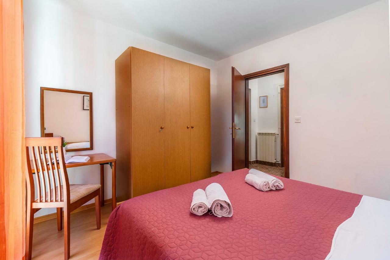 Apartments Rita Poreč Buitenkant foto