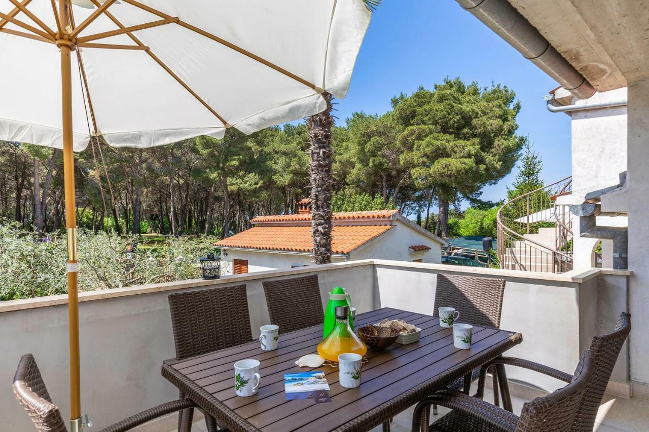 Apartments Rita Poreč Buitenkant foto